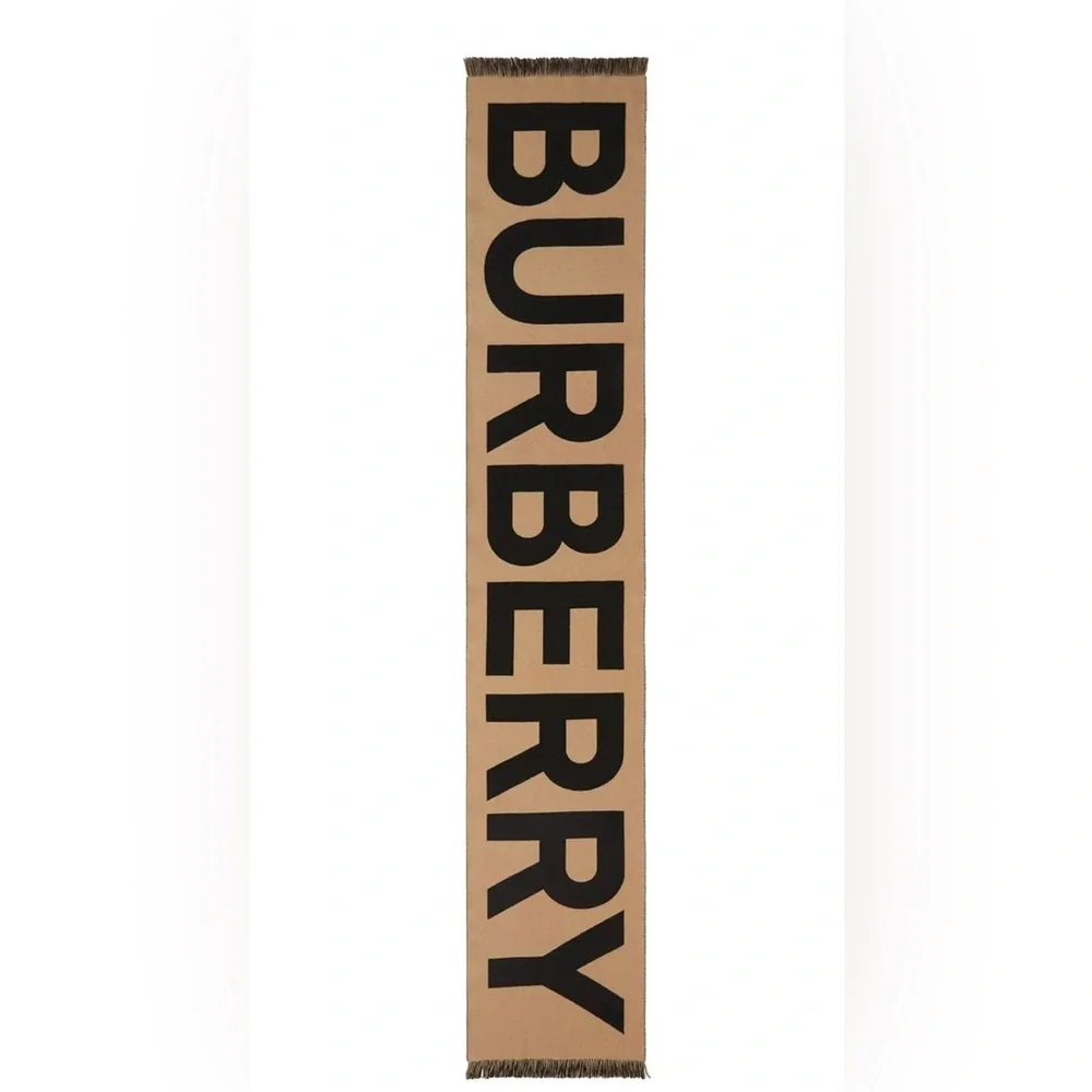 【Burberry】Wool Logo Scarf - Picture 3 of 11